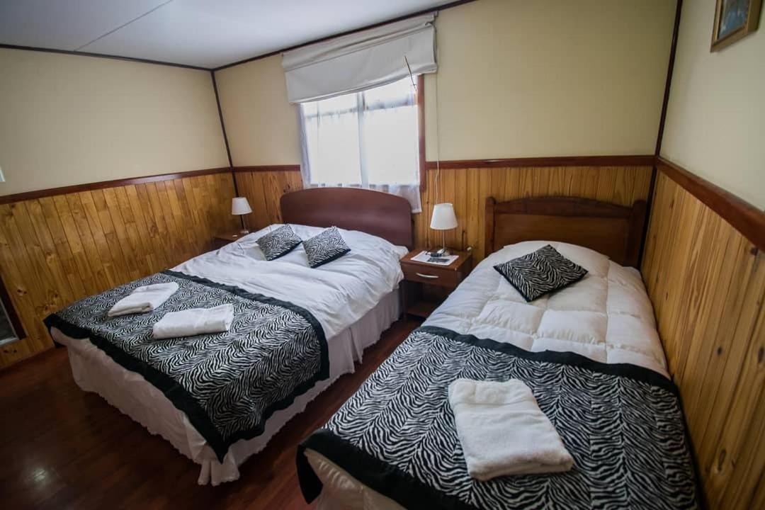 Hostal Alcazar Puerto Natales Dış mekan fotoğraf